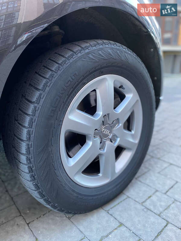 Позашляховик / Кросовер Audi Q7 2011 в Івано-Франківську