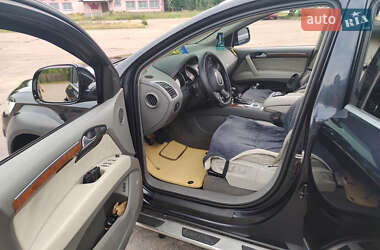 Позашляховик / Кросовер Audi Q7 2008 в 