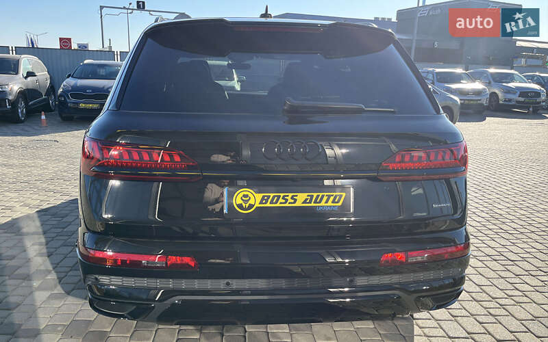 Позашляховик / Кросовер Audi Q7 2023 в Мукачевому
