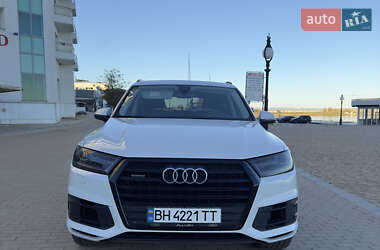 Внедорожник / Кроссовер Audi Q7 2018 в Одессе