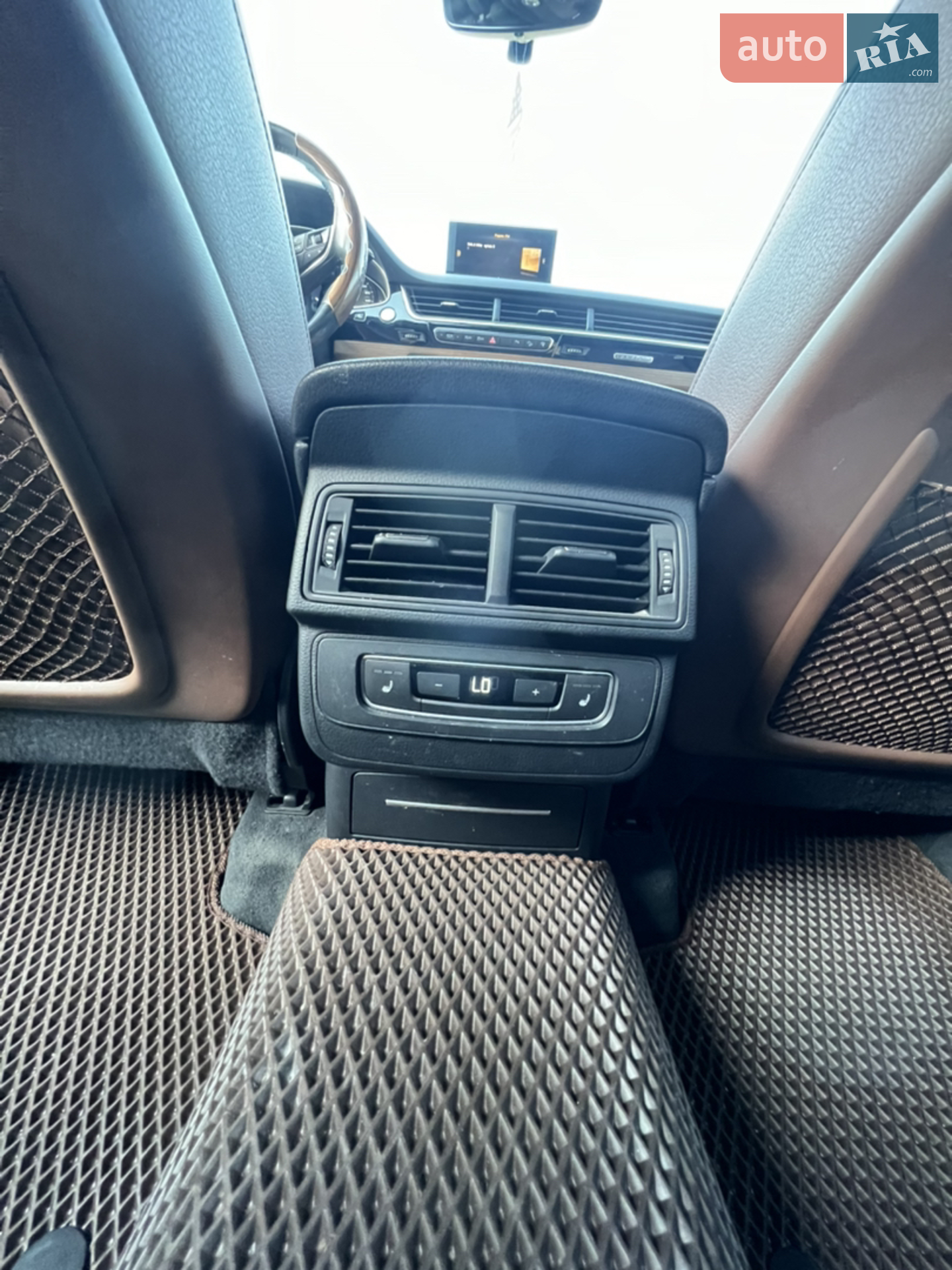 2016 Audi Q7 - мініатюра 13