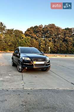 Позашляховик / Кросовер Audi Q7 2007 в Диканьці