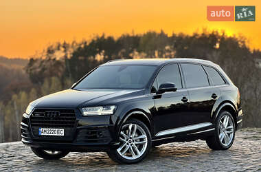 Внедорожник / Кроссовер Audi Q7 2017 в Житомире