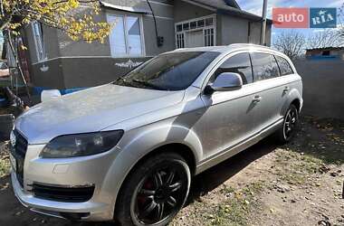 Внедорожник / Кроссовер Audi Q7 2006 в 