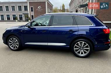 Внедорожник / Кроссовер Audi Q7 2019 в 