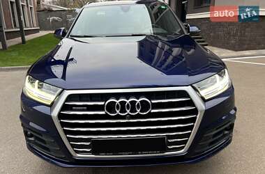 Внедорожник / Кроссовер Audi Q7 2019 в 