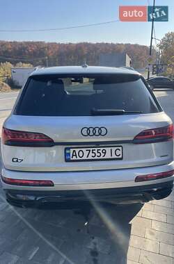 Внедорожник / Кроссовер Audi Q7 2019 в 