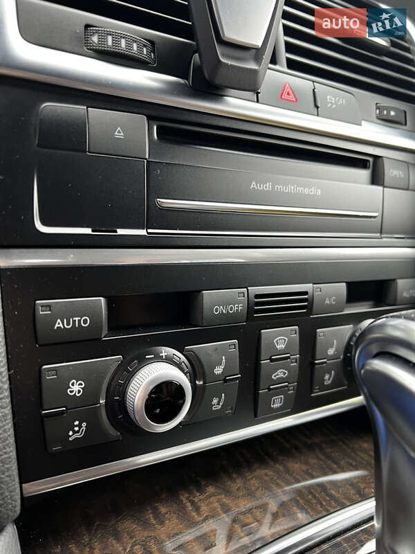 Позашляховик / Кросовер Audi Q7 2013 в Дніпрі