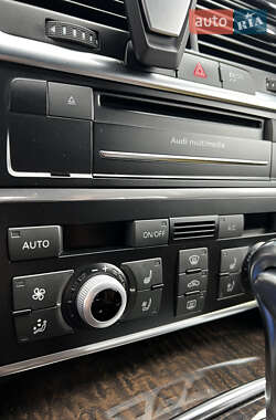 Позашляховик / Кросовер Audi Q7 2013 в 