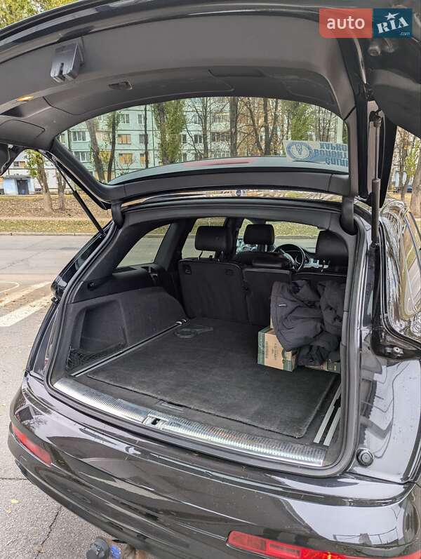 Внедорожник / Кроссовер Audi Q7 2011 в Харькове