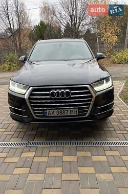 Позашляховик / Кросовер Audi Q7 2016 в Харкові