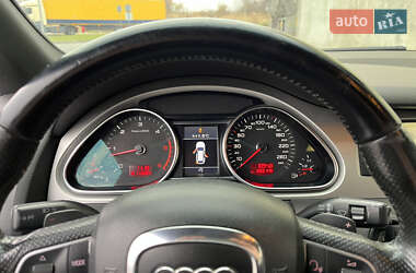 Внедорожник / Кроссовер Audi Q7 2011 в 