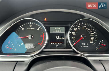 Внедорожник / Кроссовер Audi Q7 2012 в 