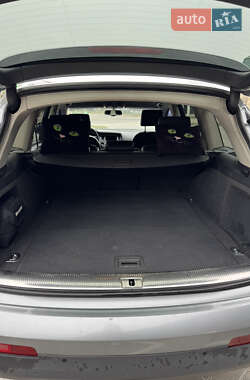 Позашляховик / Кросовер Audi Q7 2009 в 