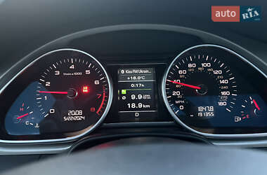 Позашляховик / Кросовер Audi Q7 2015 в 