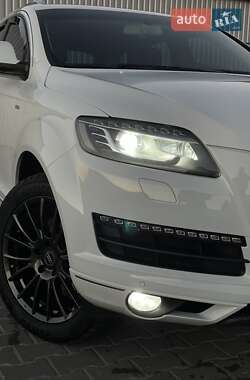 Позашляховик / Кросовер Audi Q7 2013 в Гайсину