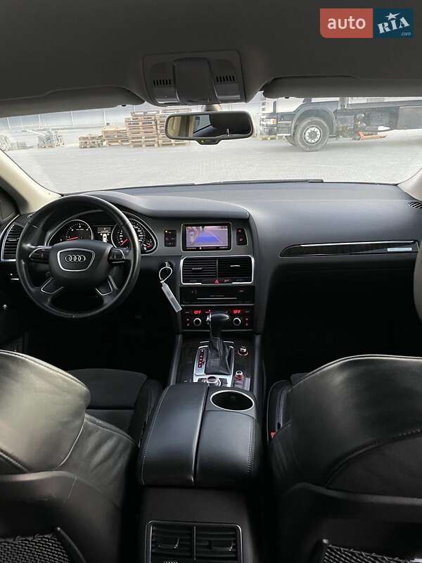 Позашляховик / Кросовер Audi Q7 2013 в Гайсину