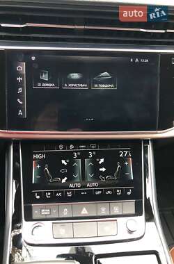 Внедорожник / Кроссовер Audi Q7 2022 в 