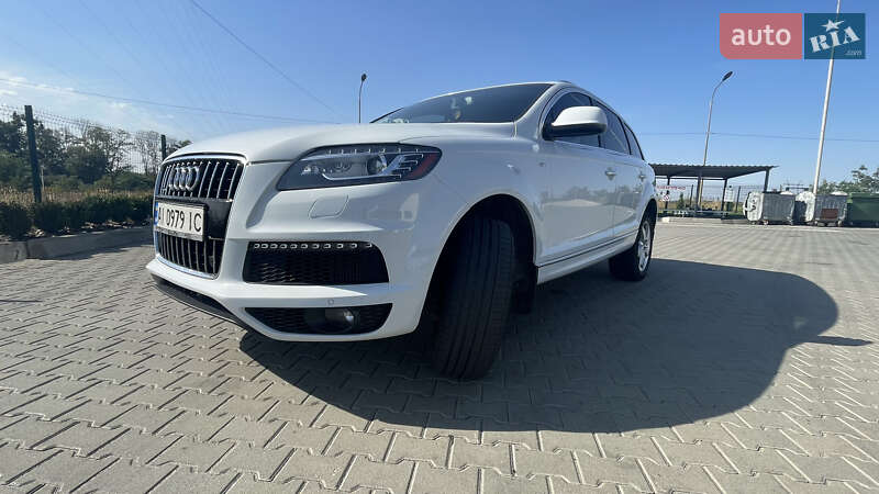 Позашляховик / Кросовер Audi Q7 2012 в Києві