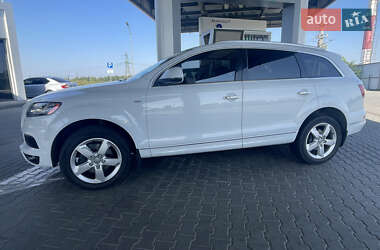 Внедорожник / Кроссовер Audi Q7 2012 в 