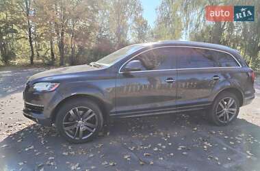 Позашляховик / Кросовер Audi Q7 2011 в 