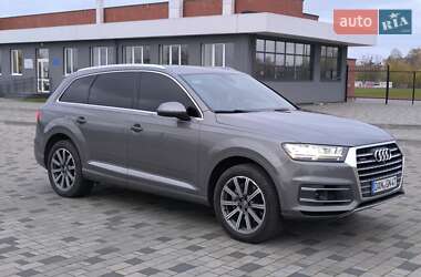 Позашляховик / Кросовер Audi Q7 2017 в Ковелі