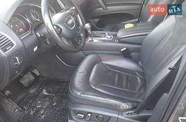 Позашляховик / Кросовер Audi Q7 2012 в 