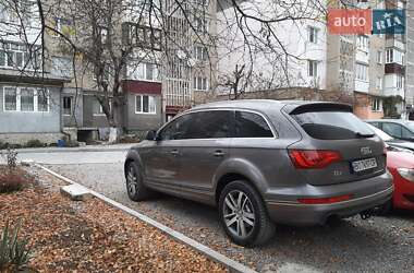 Позашляховик / Кросовер Audi Q7 2012 в 