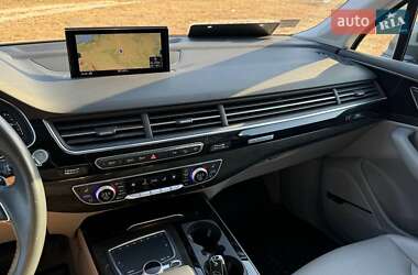 Внедорожник / Кроссовер Audi Q7 2017 в Шостке