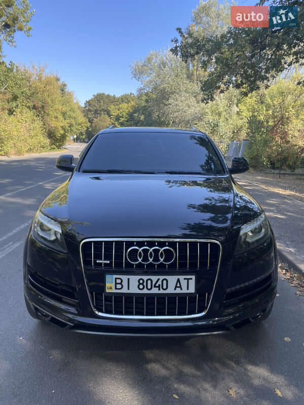Позашляховик / Кросовер Audi Q7 2011 в Полтаві