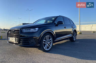 Внедорожник / Кроссовер Audi Q7 2017 в Львове