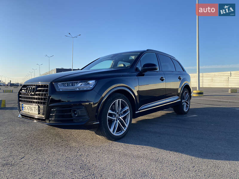 Позашляховик / Кросовер Audi Q7 2017 в Львові