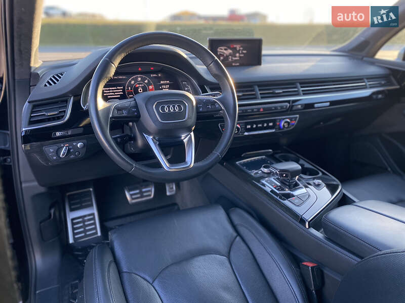 Позашляховик / Кросовер Audi Q7 2017 в Львові