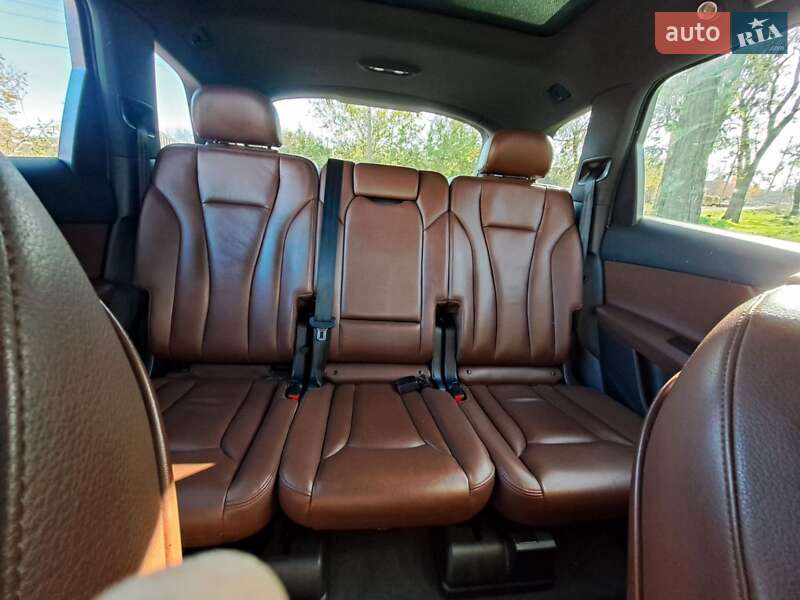 Позашляховик / Кросовер Audi Q7 2018 в Миколаєві