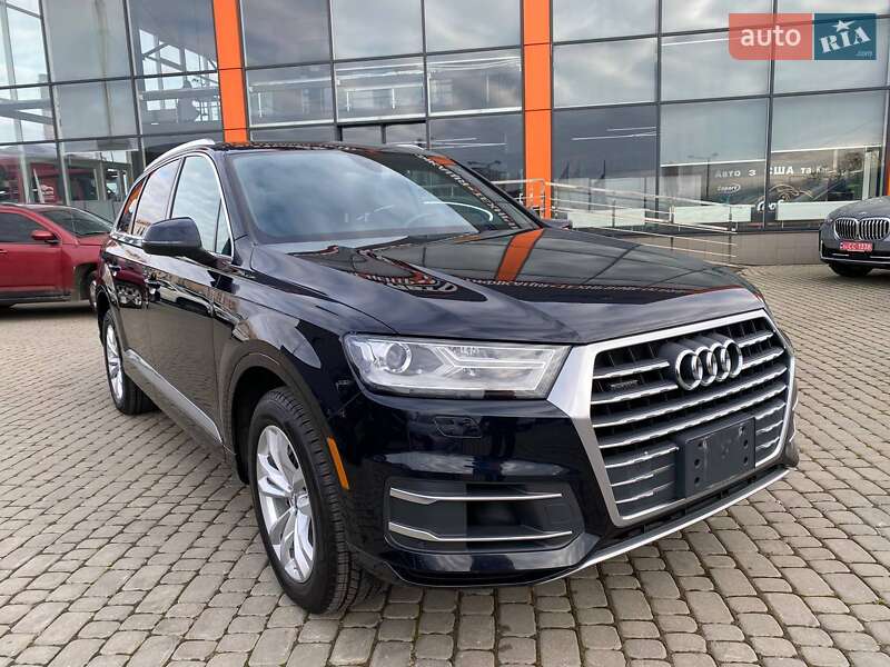 Audi Q7 