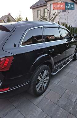 Внедорожник / Кроссовер Audi Q7 2014 в 