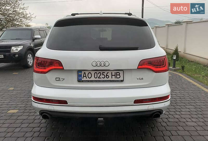Позашляховик / Кросовер Audi Q7 2013 в Львові