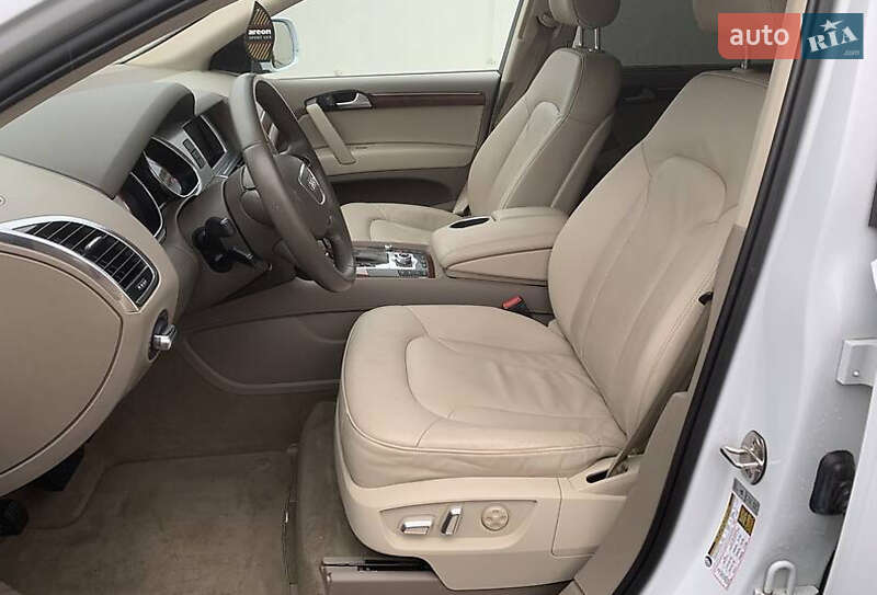 Позашляховик / Кросовер Audi Q7 2013 в Львові