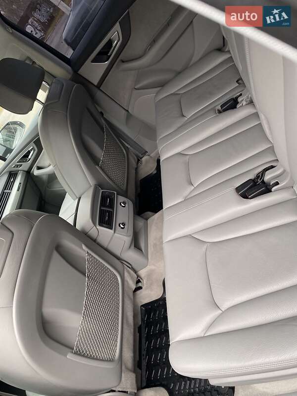 Позашляховик / Кросовер Audi Q7 2015 в Чернігові
