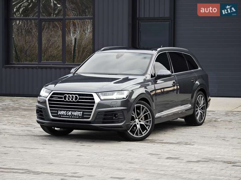 Внедорожник / Кроссовер Audi Q7 2016 в Дубно