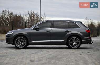 Внедорожник / Кроссовер Audi Q7 2016 в Дубно