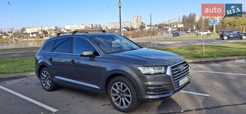 Позашляховик / Кросовер Audi Q7 2019 в Вінниці