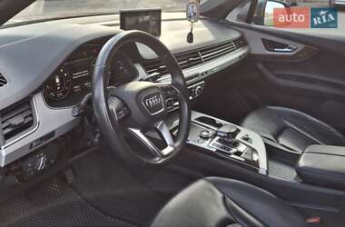 Внедорожник / Кроссовер Audi Q7 2019 в 