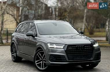 Внедорожник / Кроссовер Audi Q7 2017 в Трускавце