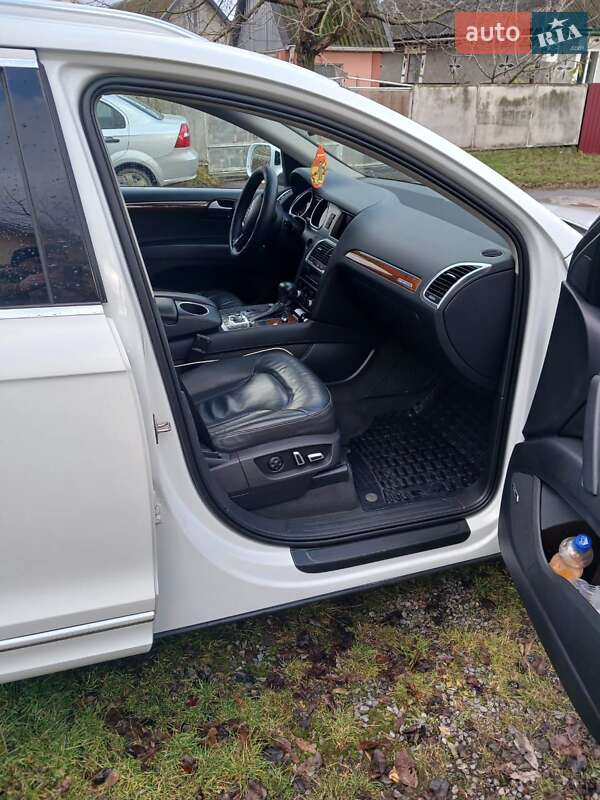 Внедорожник / Кроссовер Audi Q7 2014 в Староконстантинове