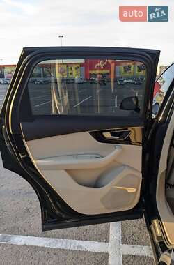 Внедорожник / Кроссовер Audi Q7 2018 в 