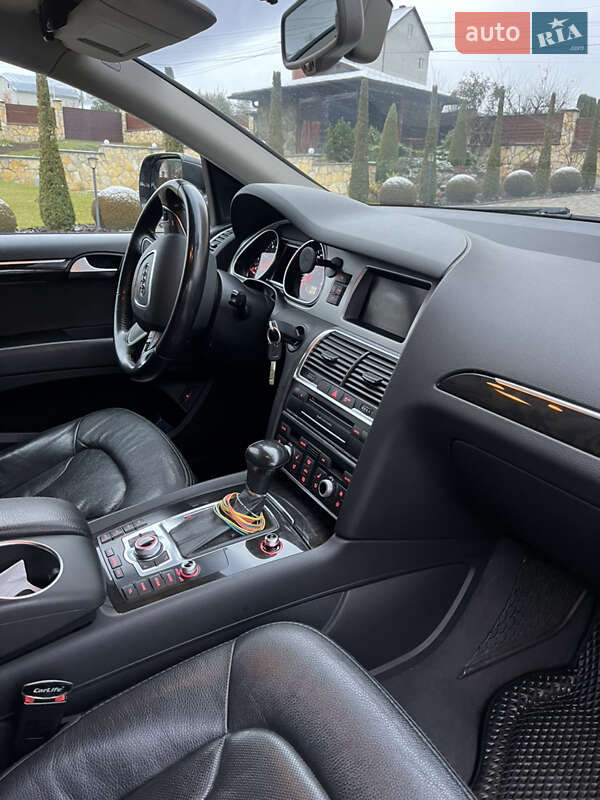 Внедорожник / Кроссовер Audi Q7 2013 в Бережанах