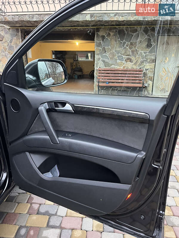 Внедорожник / Кроссовер Audi Q7 2013 в Бережанах