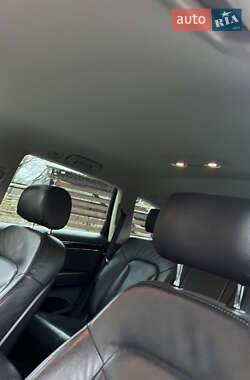 Внедорожник / Кроссовер Audi Q7 2013 в 