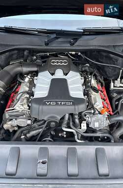 Внедорожник / Кроссовер Audi Q7 2012 в 